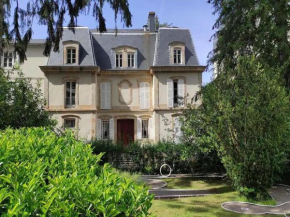 T3 duplex avec parking privatif à 100m du centre, proche thermes, wifi, équipé, max 5 pers, La Bourboule - FR-1-608-269